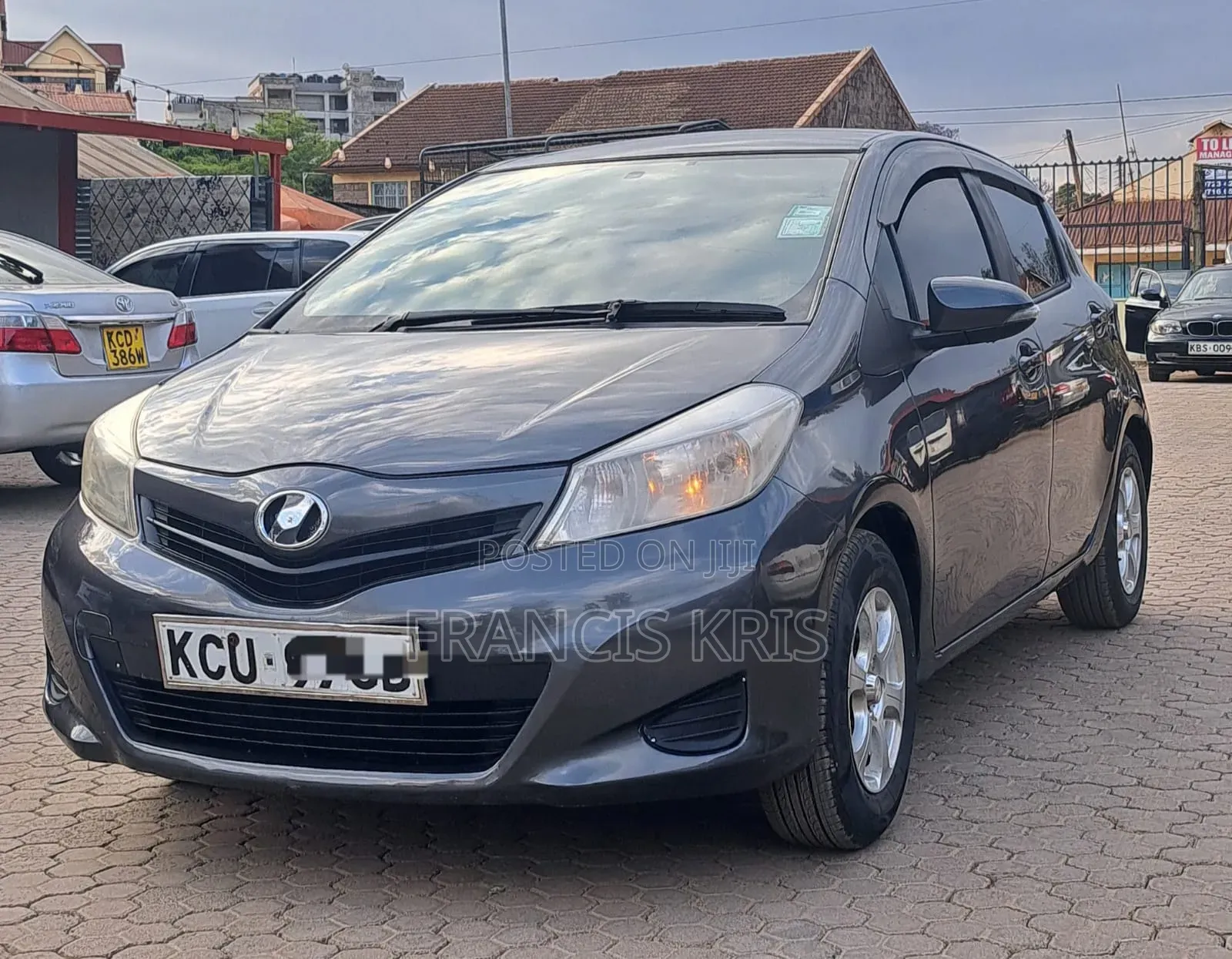 Toyota Vitz 2014 Gray