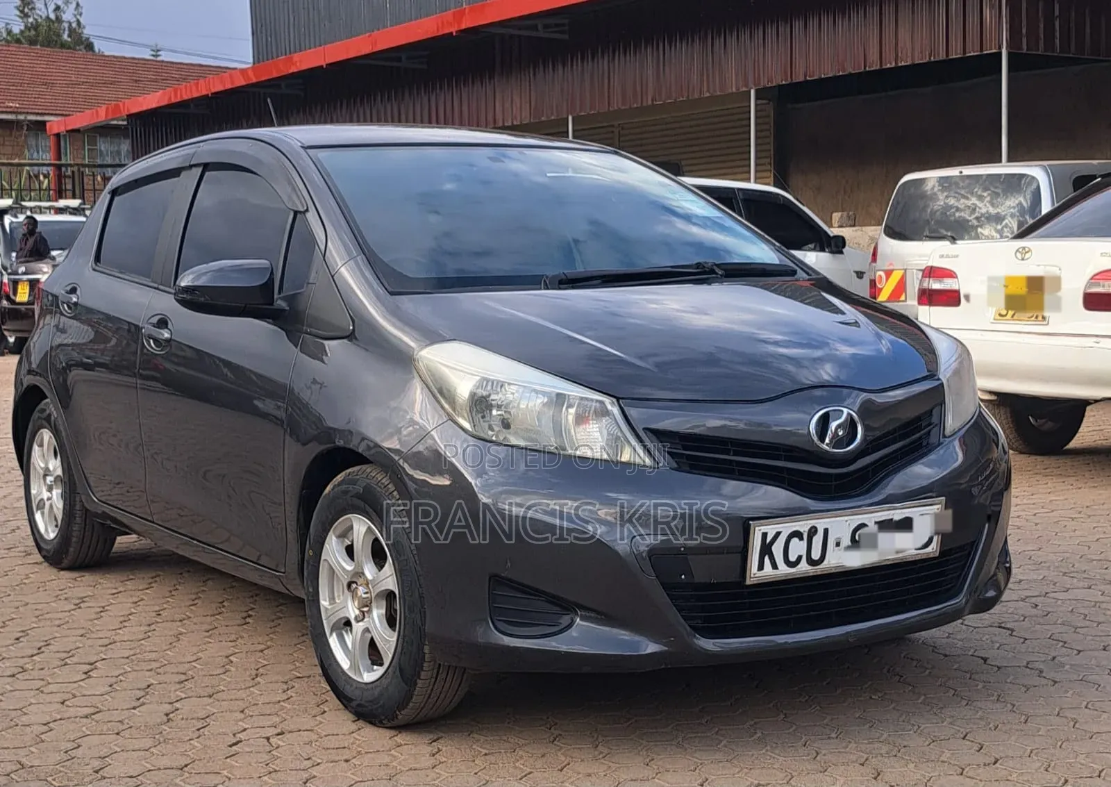 Toyota Vitz 2014 Gray