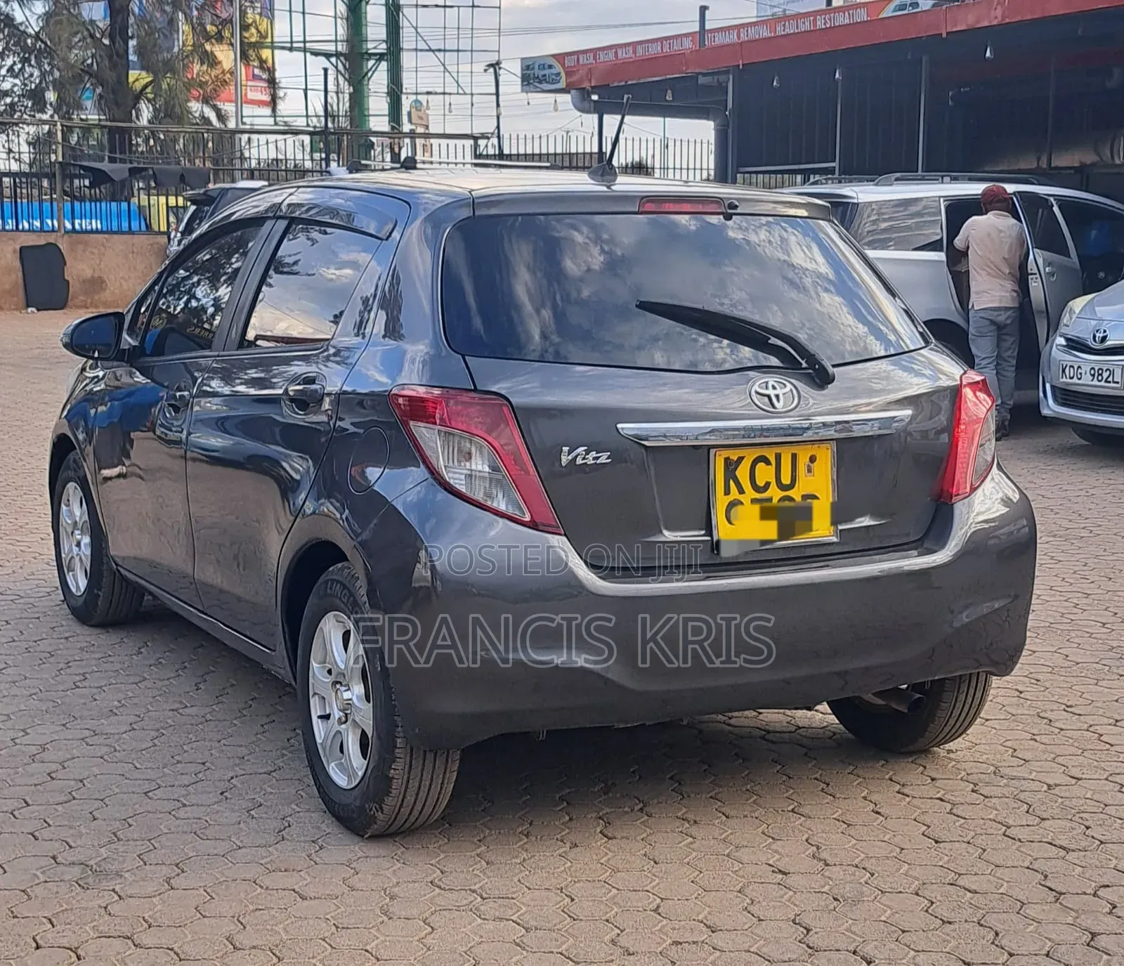 Toyota Vitz 2014 Gray