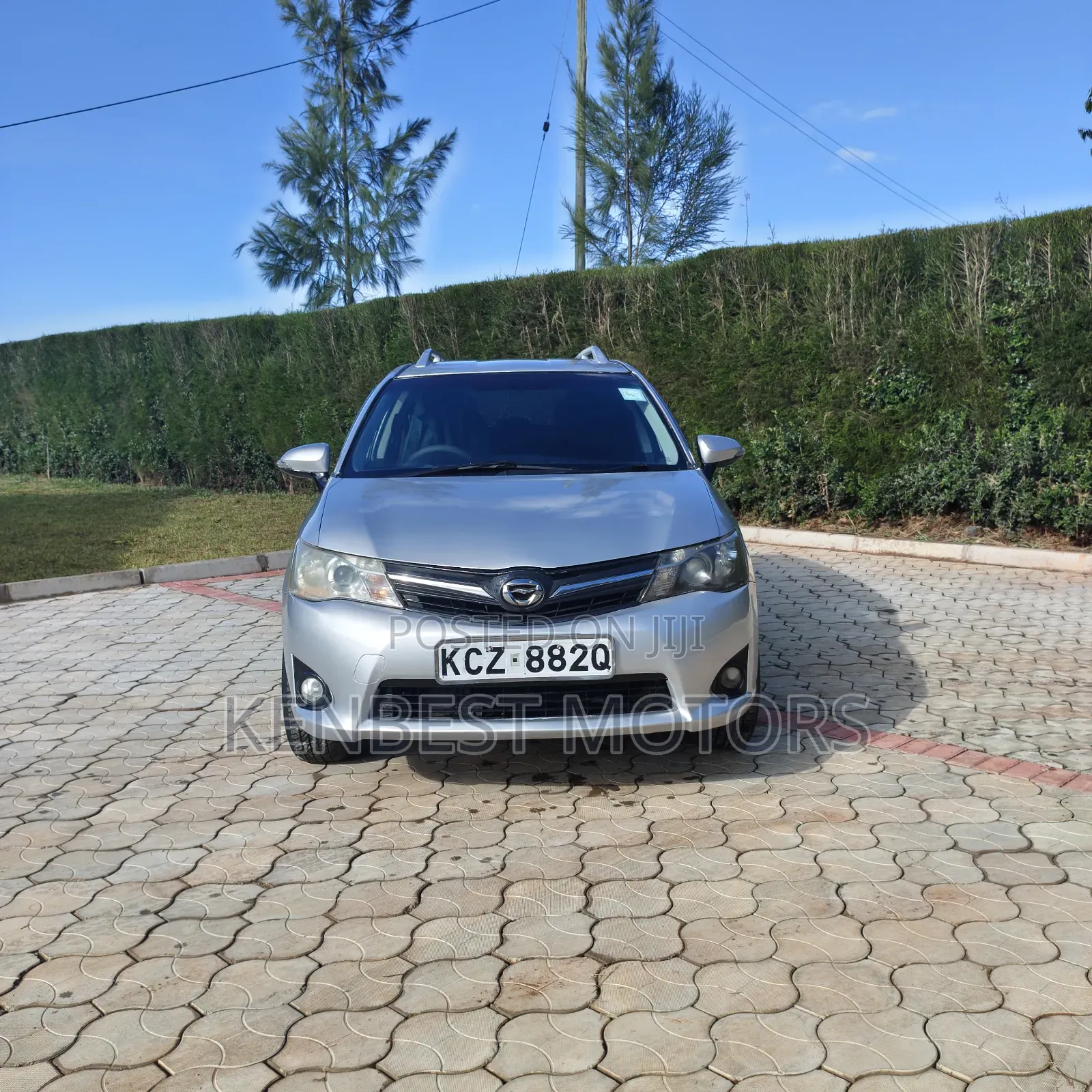 Toyota Corolla Fielder 2013 Silver