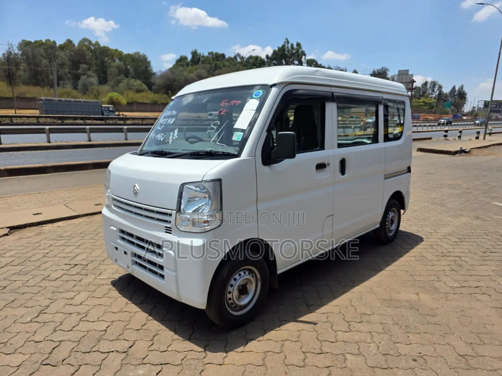 Suzuki Every Wagon 2019 White