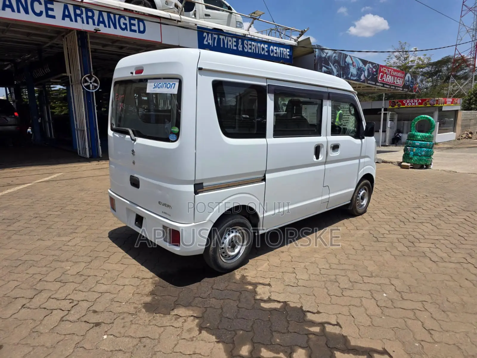 Suzuki Every Wagon 2019 White