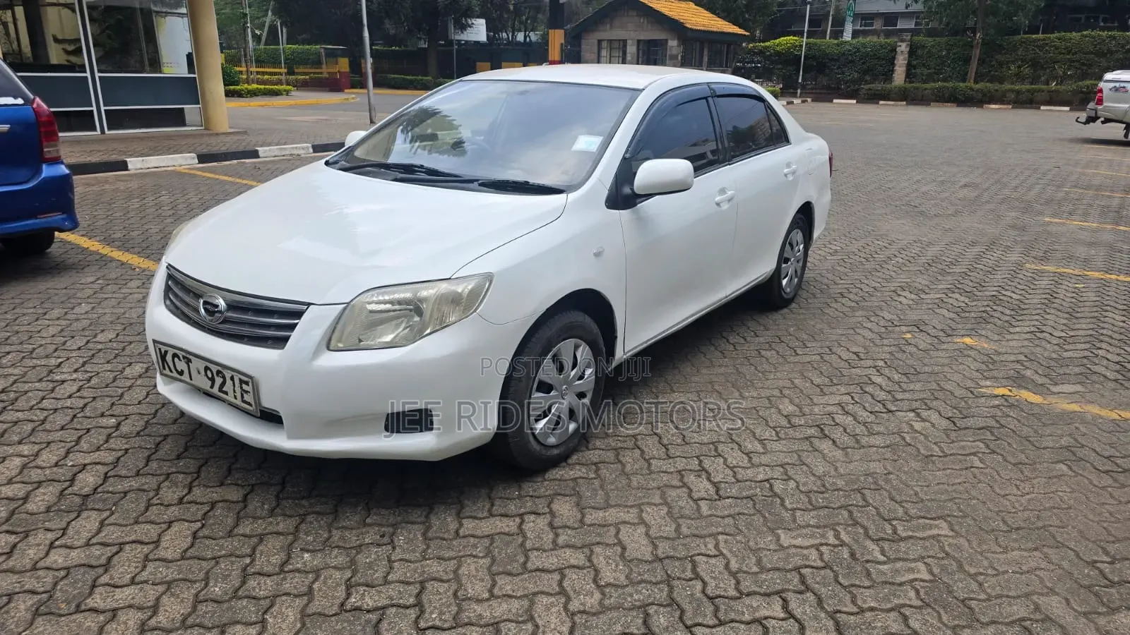 Toyota Axio 2011 Off white
