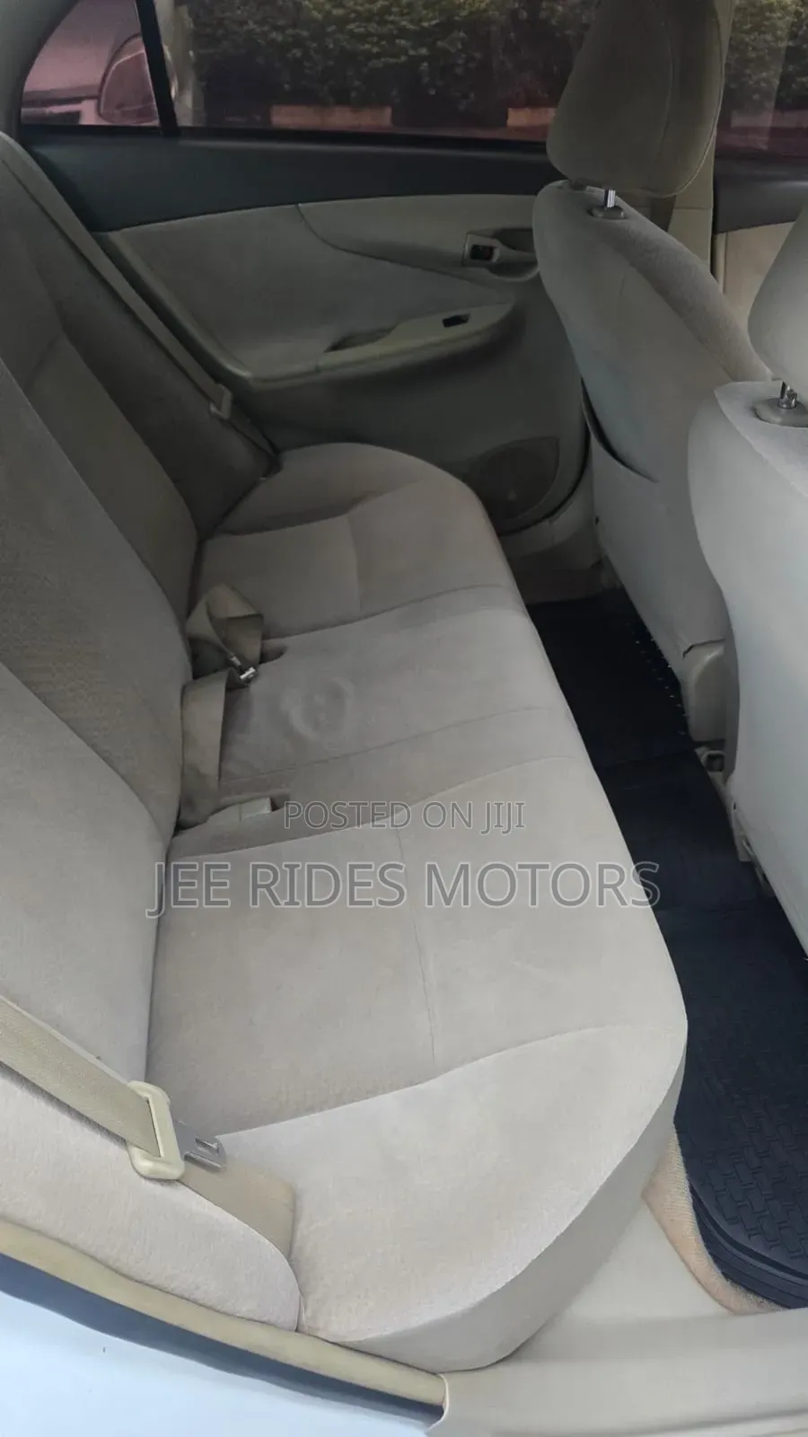 Toyota Axio 2011 Off white