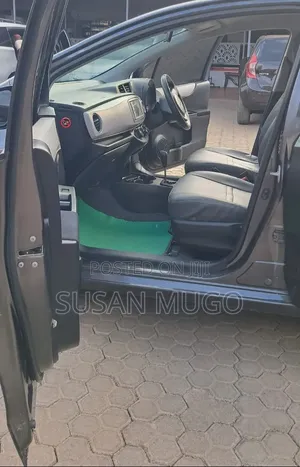Toyota Vitz 2012