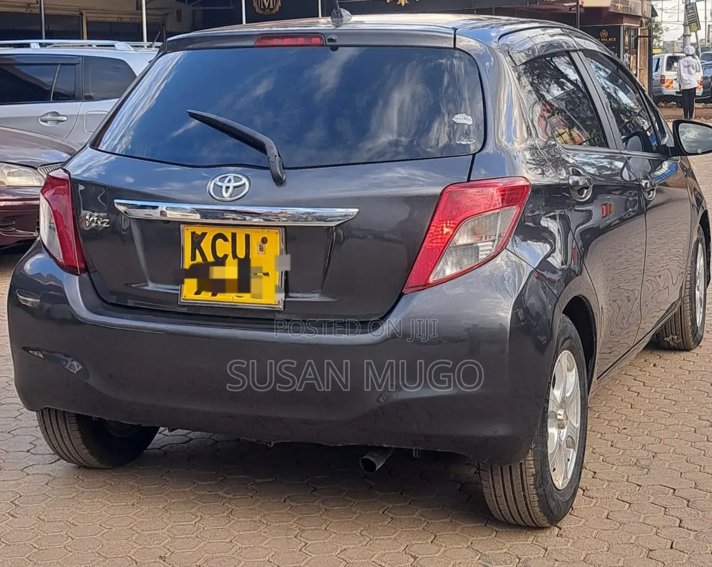 Toyota Vitz 2012