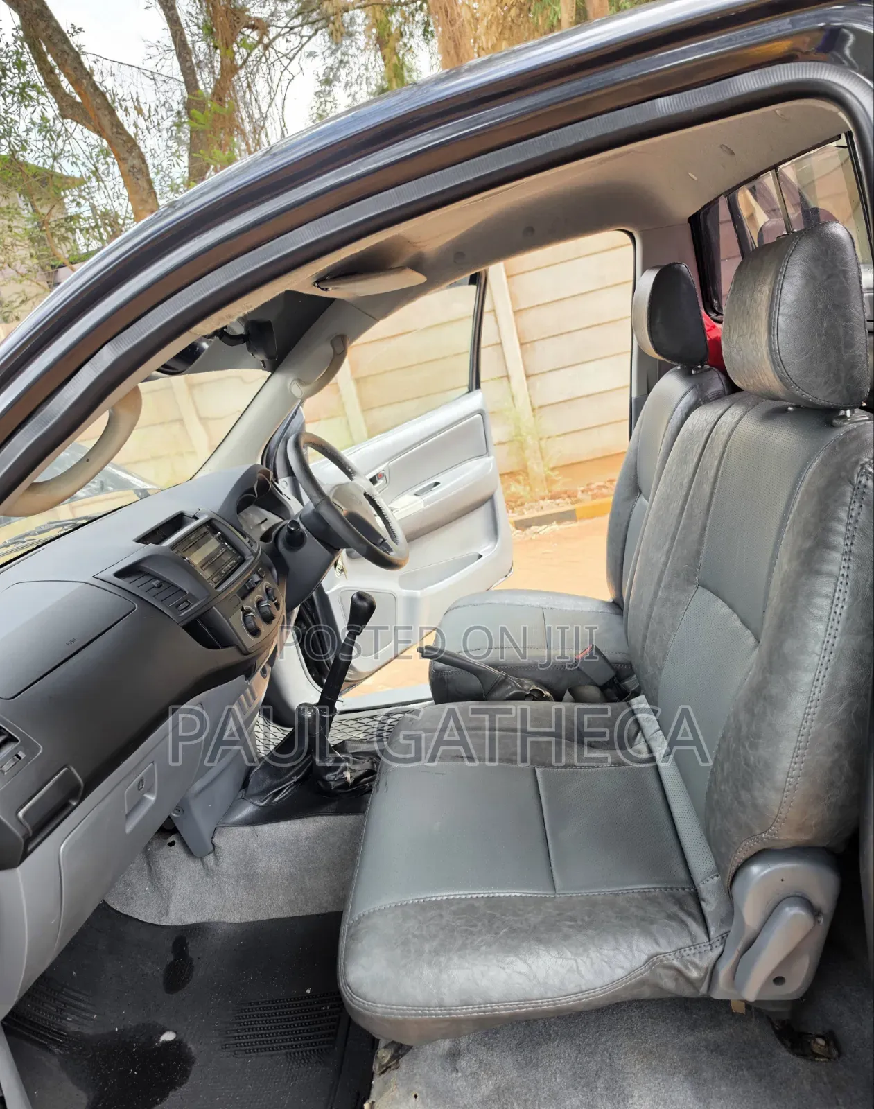 Toyota Hilux 2012 Gray