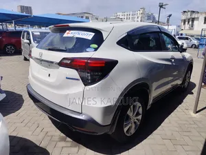 Honda Vezel 2019 White