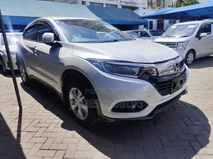 Honda Vezel 2019 White