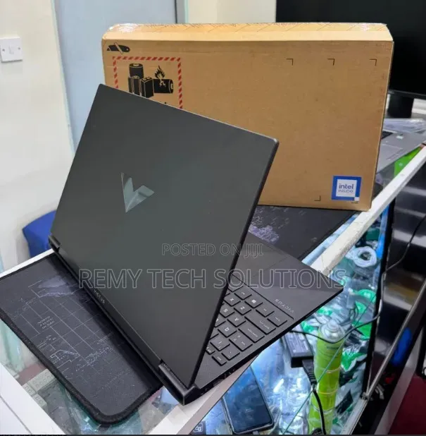 New Laptop HP Victus 15 8GB Intel Core 5 SSD 512GB