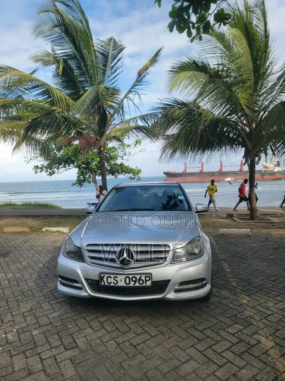 Mercedes-Benz C200 2011 Silver