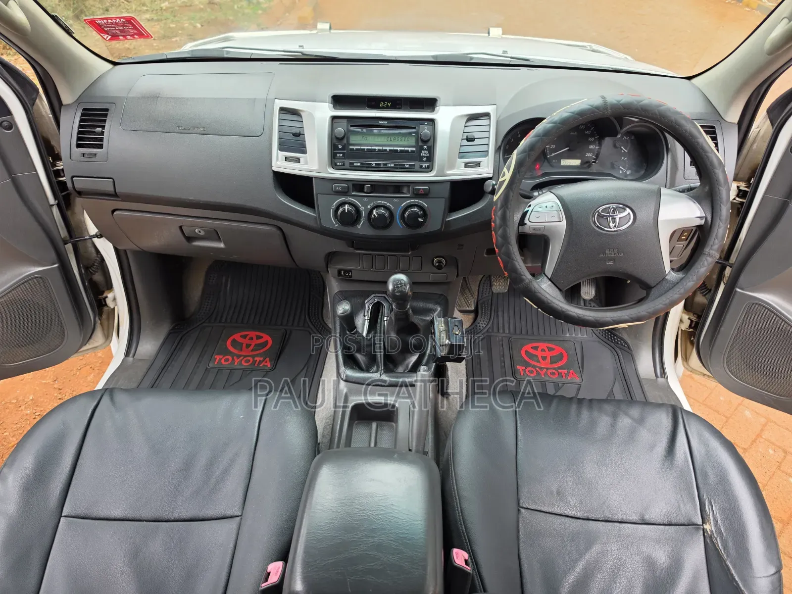 Toyota Hilux 2013 White