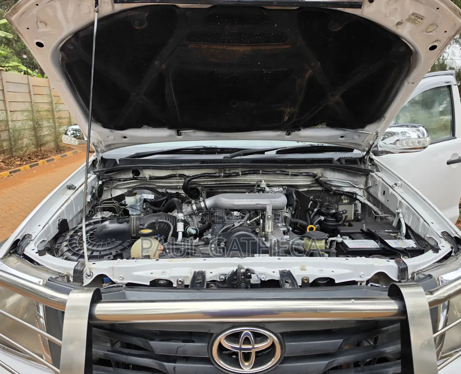 Toyota Hilux 2013 White