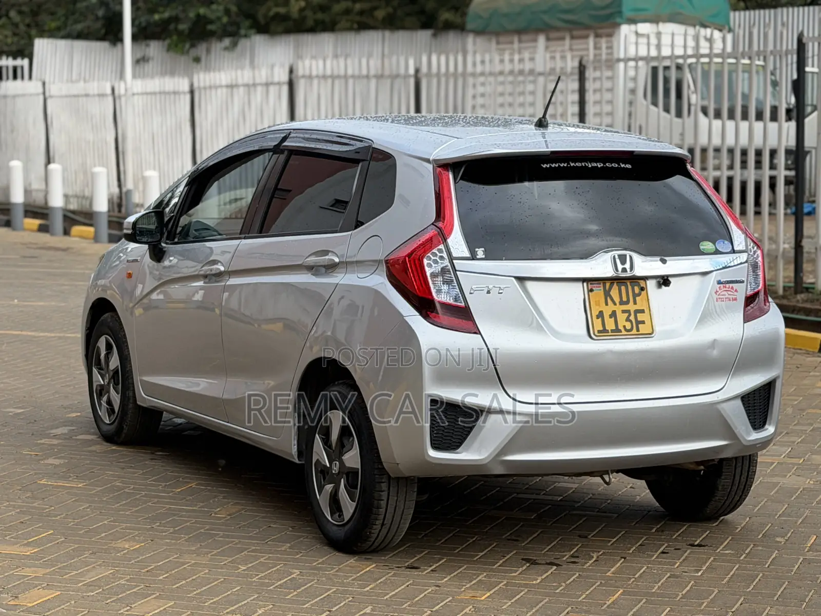 Honda Fit 2016 Silver