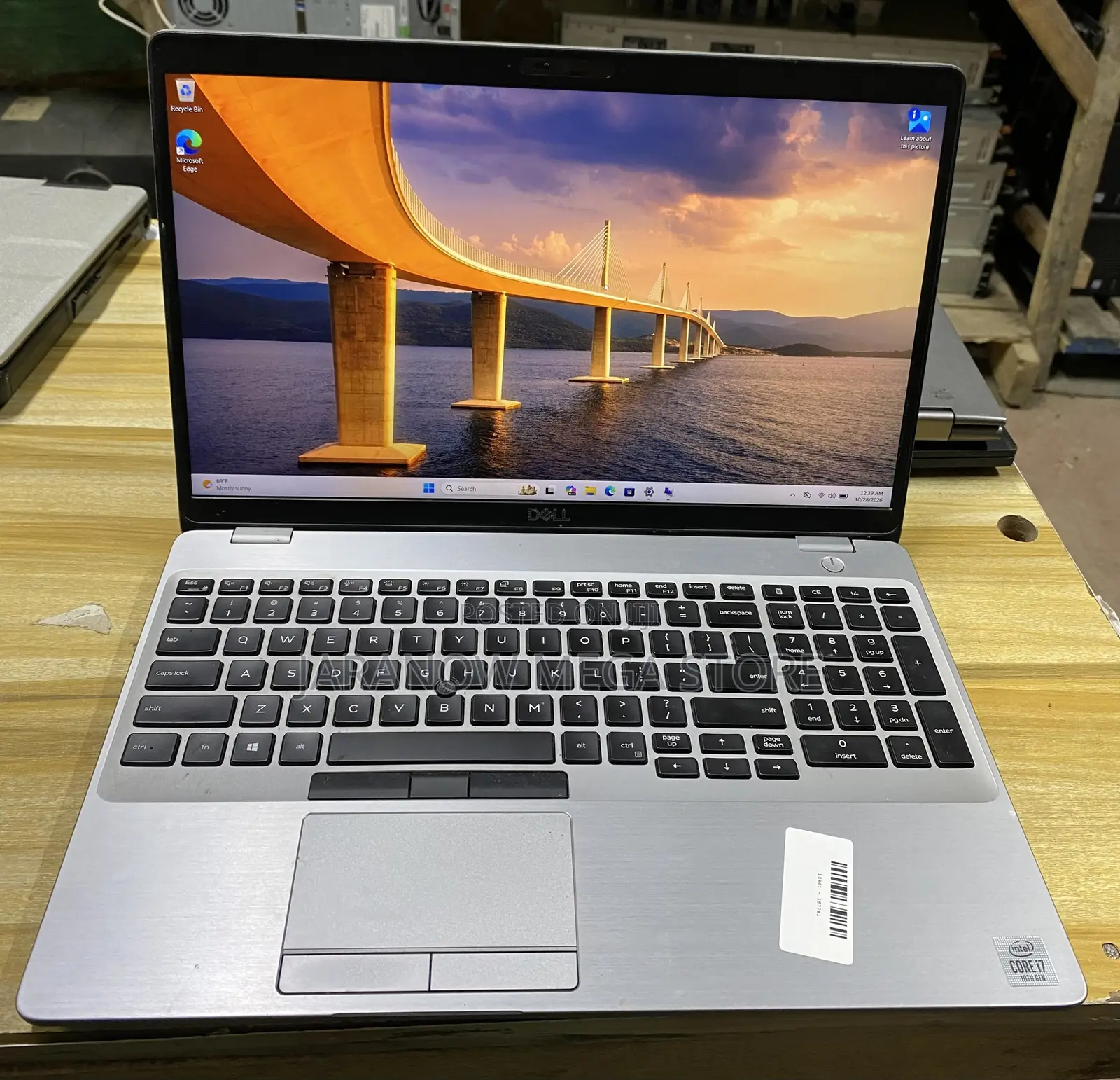 Laptop Dell Precision 3551 8GB Intel Core i7 SSD 256GB