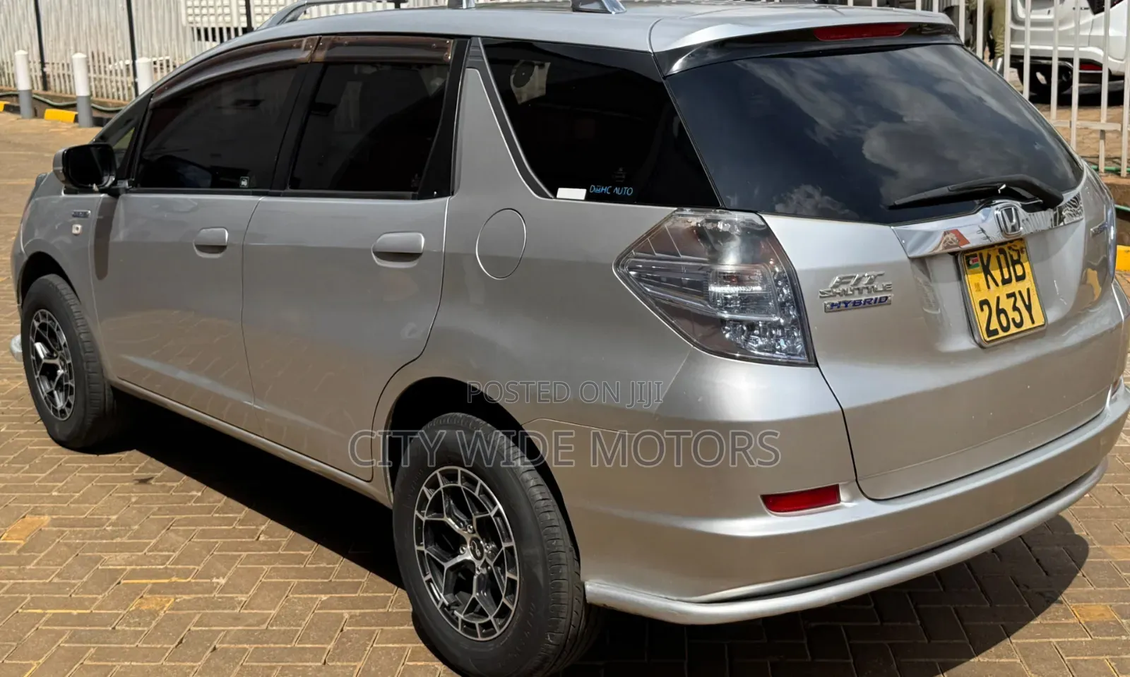 Honda Fit Shuttle 2014 Silver