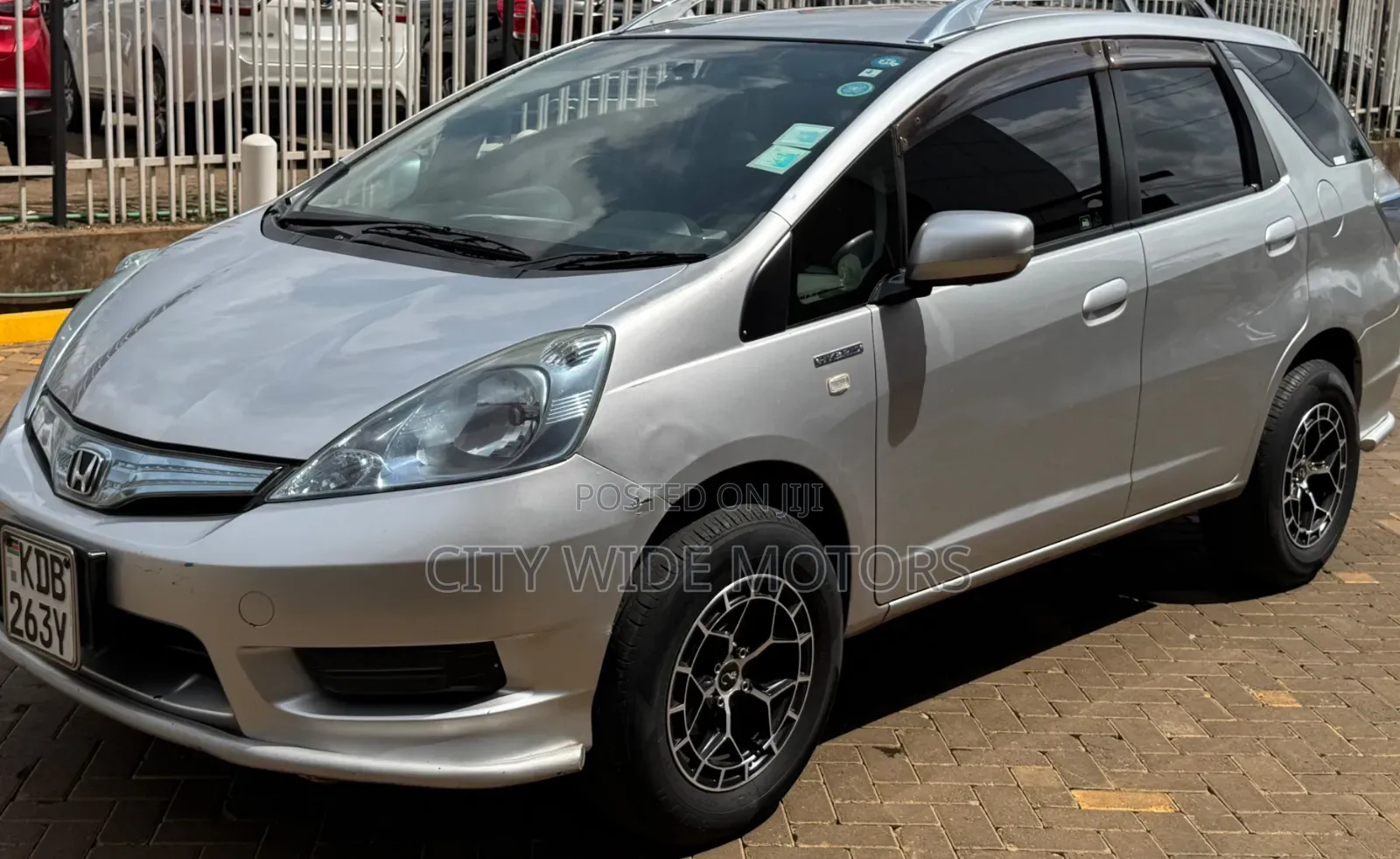 Honda Fit Shuttle 2014 Silver