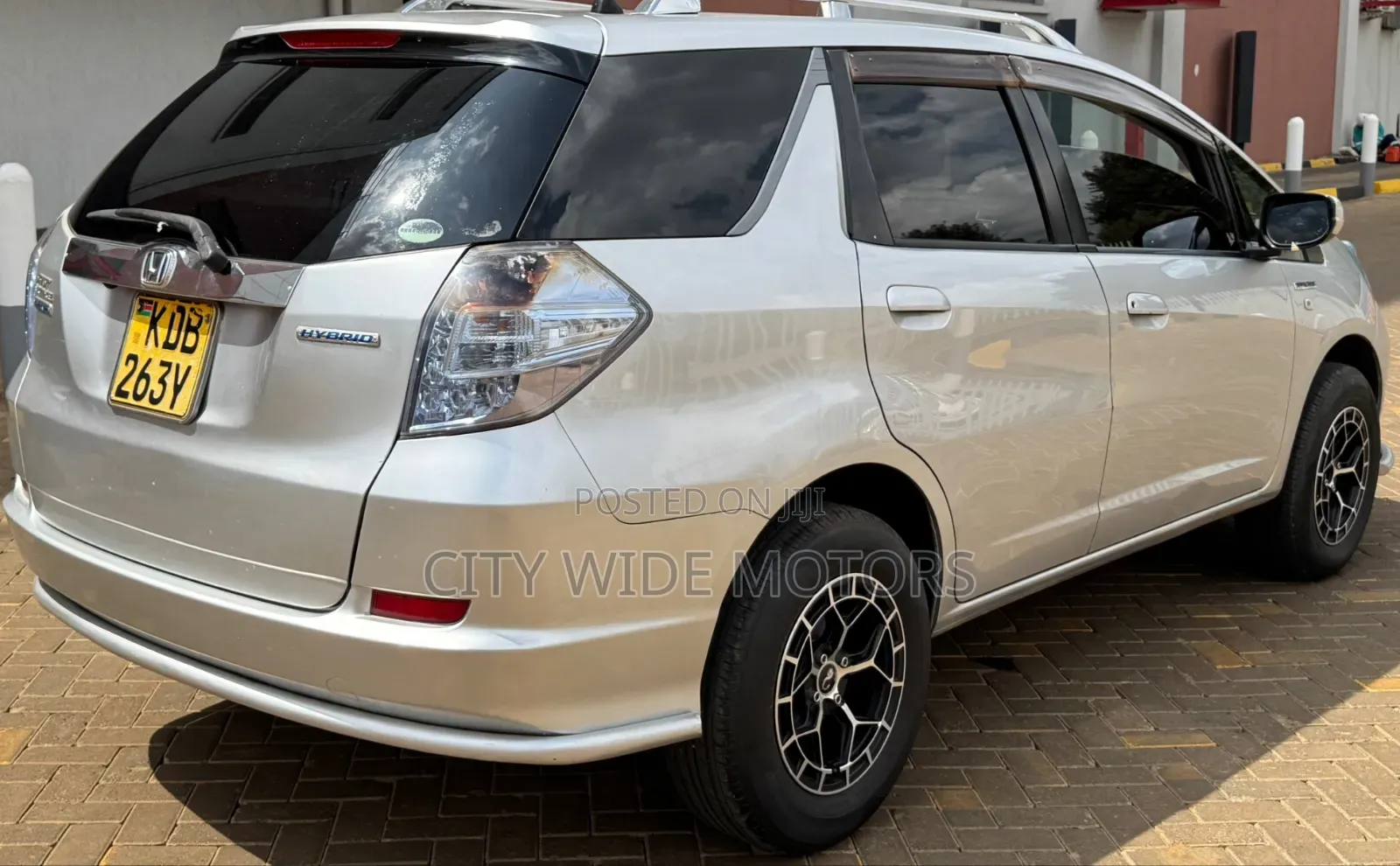 Honda Fit Shuttle 2014 Silver