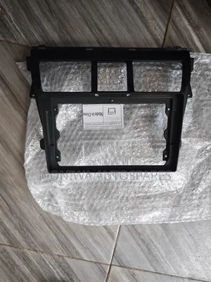 Radio Console Toyota Yaris Vitz Belta 2008-2012