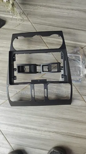 Radio Console/Frame Fascia Mitsubishi Outlander 2014-2018