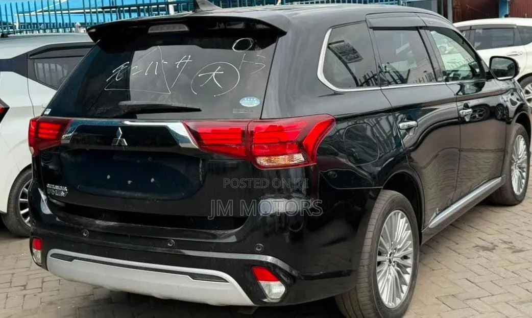Mitsubishi Outlander 2020 Black