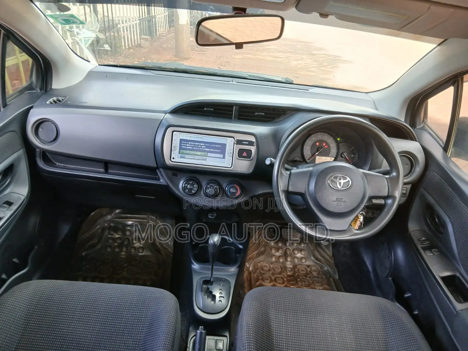 Toyota Vitz 2015 White