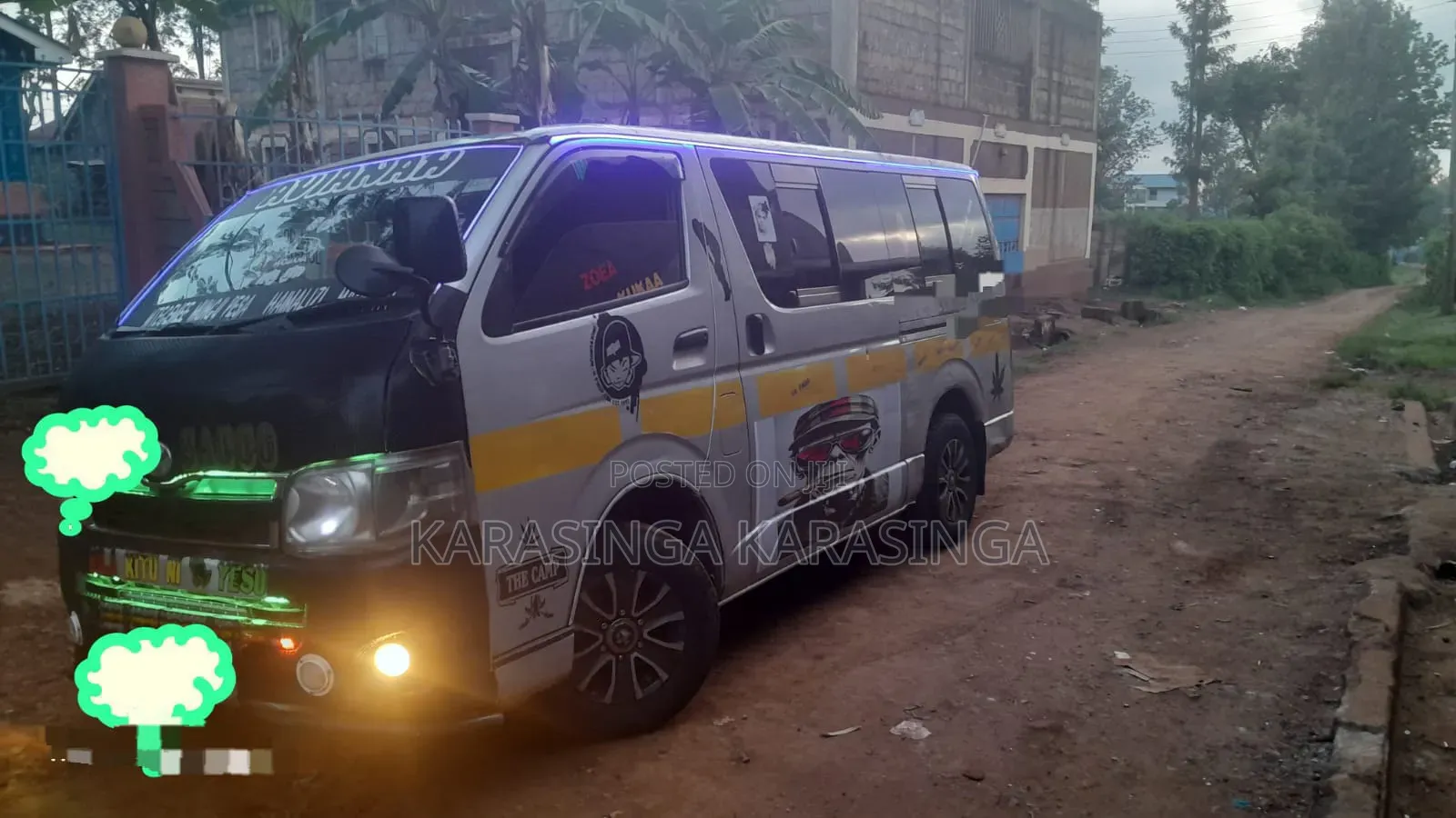 Toyota HiAce 2012 Silver