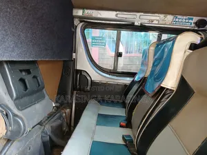 Toyota HiAce 2012 Silver
