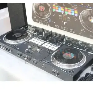 Pioneer DDJ-REV7 DJ Controller