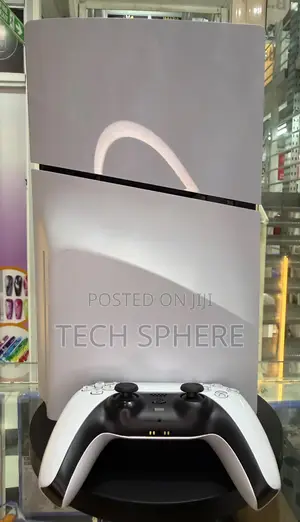 Slightly Used PS5 Slim Disk Plus One Pad