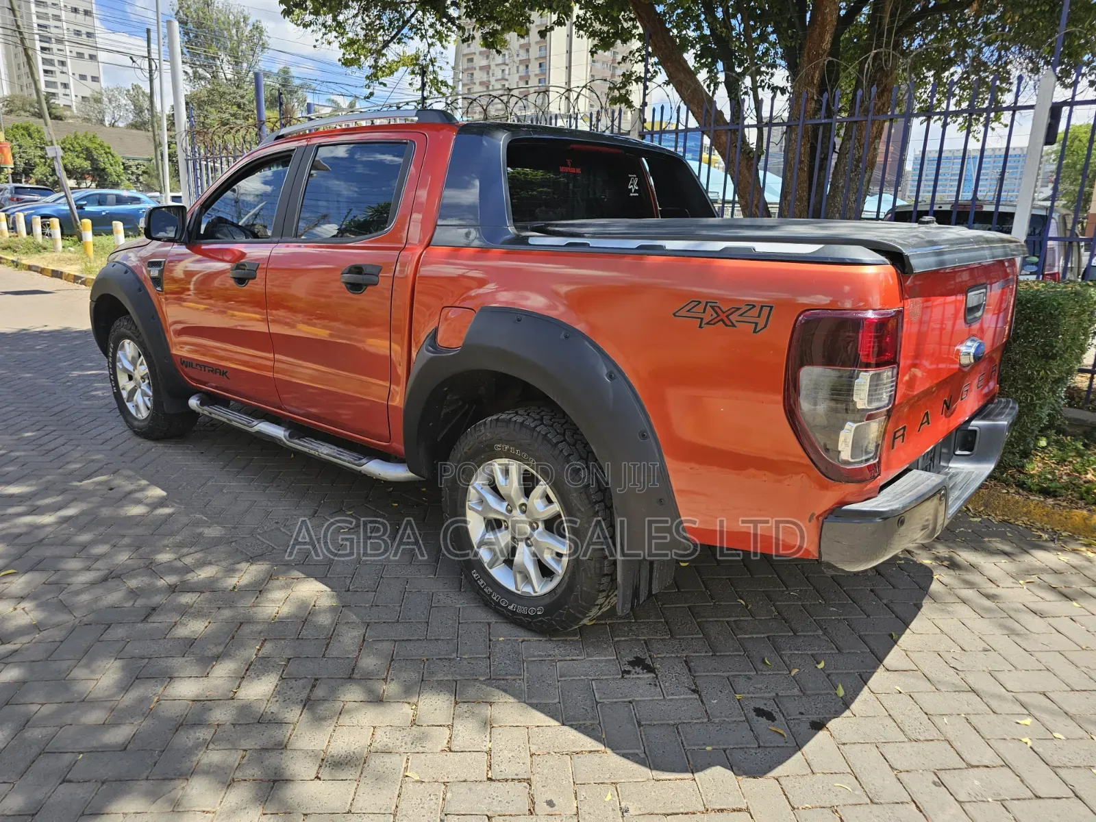 Ford Ranger 2015 Orange
