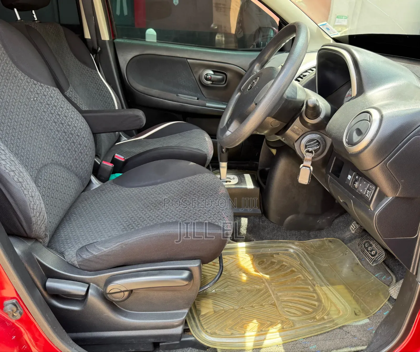 Nissan Note 2012 Red
