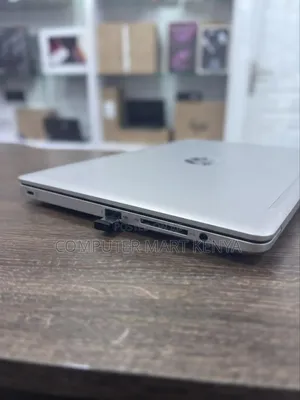 Laptop HP EliteBook 830 G6 8GB Intel Core i7 SSD 256GB