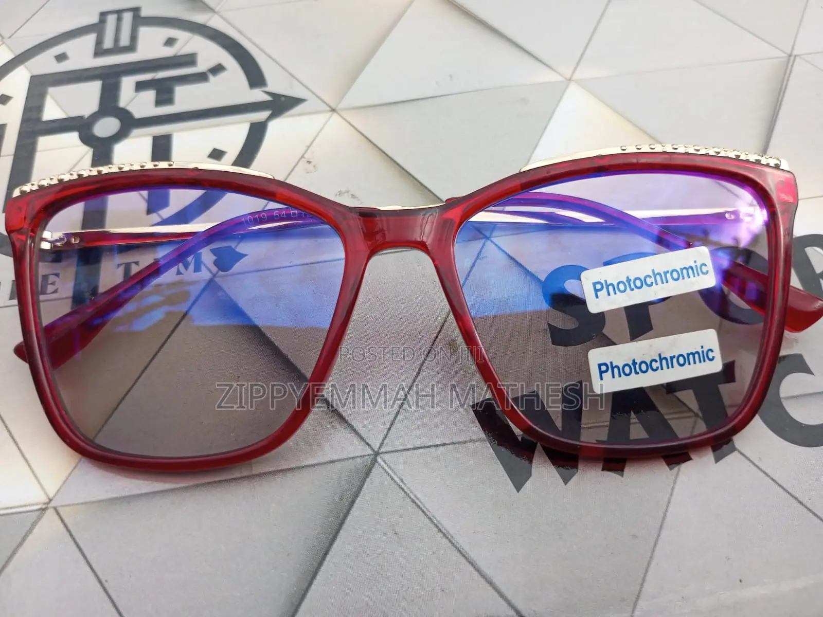 Sunglasses/Shades