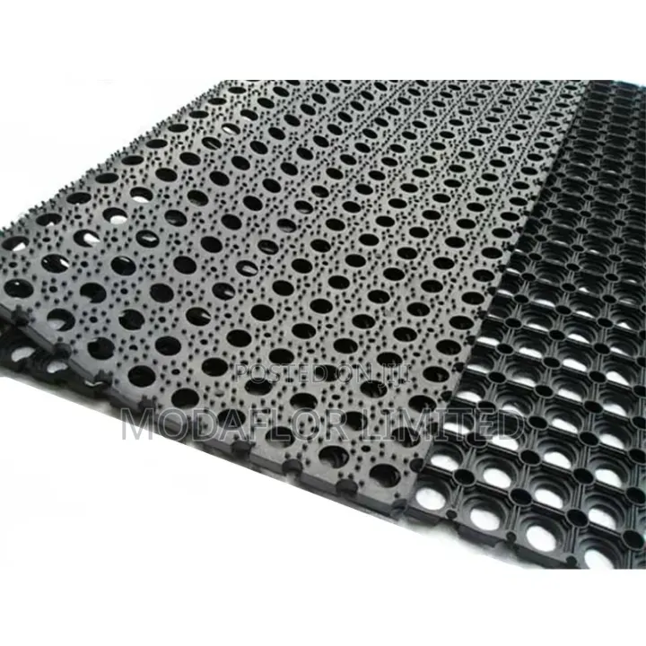 Hollow Drainage Mat for Restaurant Kitchen Floors