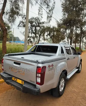 Isuzu D-MAX 2018 Gray