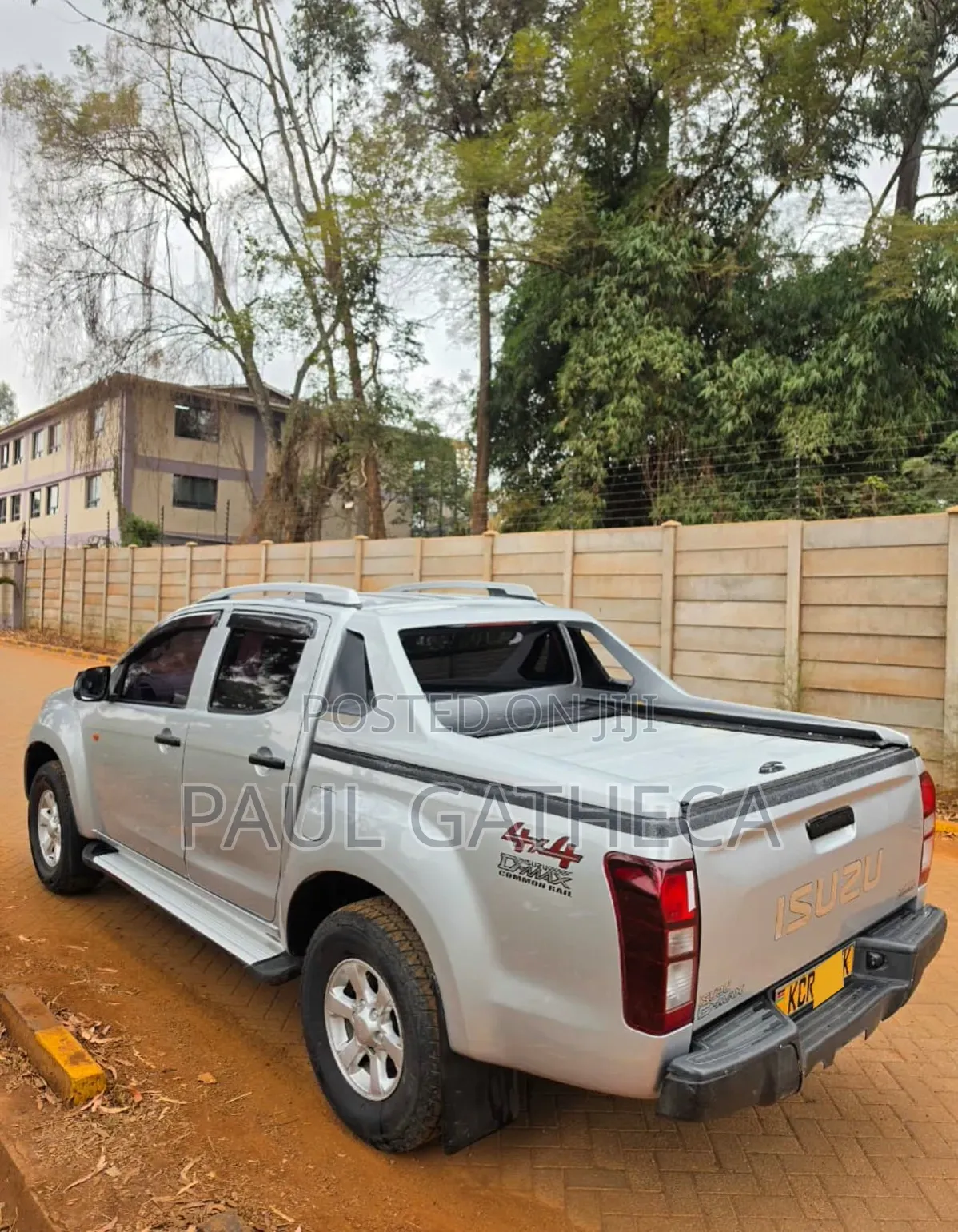 Isuzu D-MAX 2018 Gray