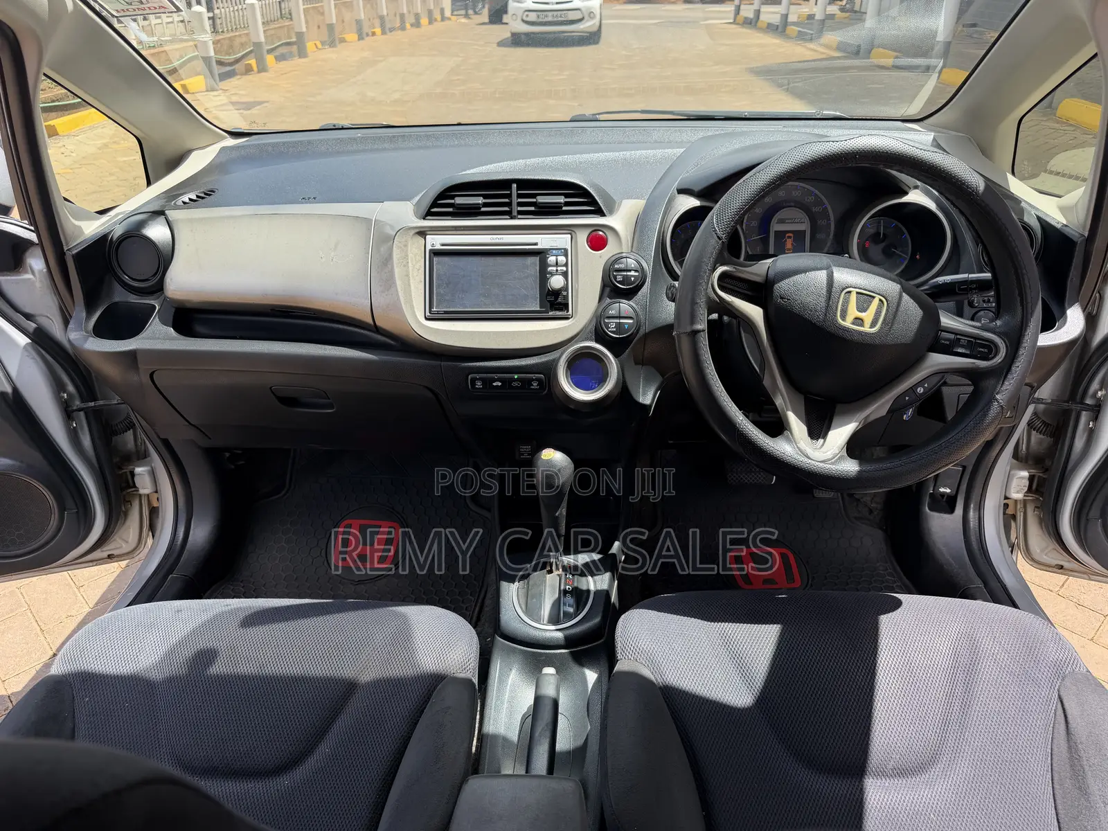 Honda Fit 2012 Silver
