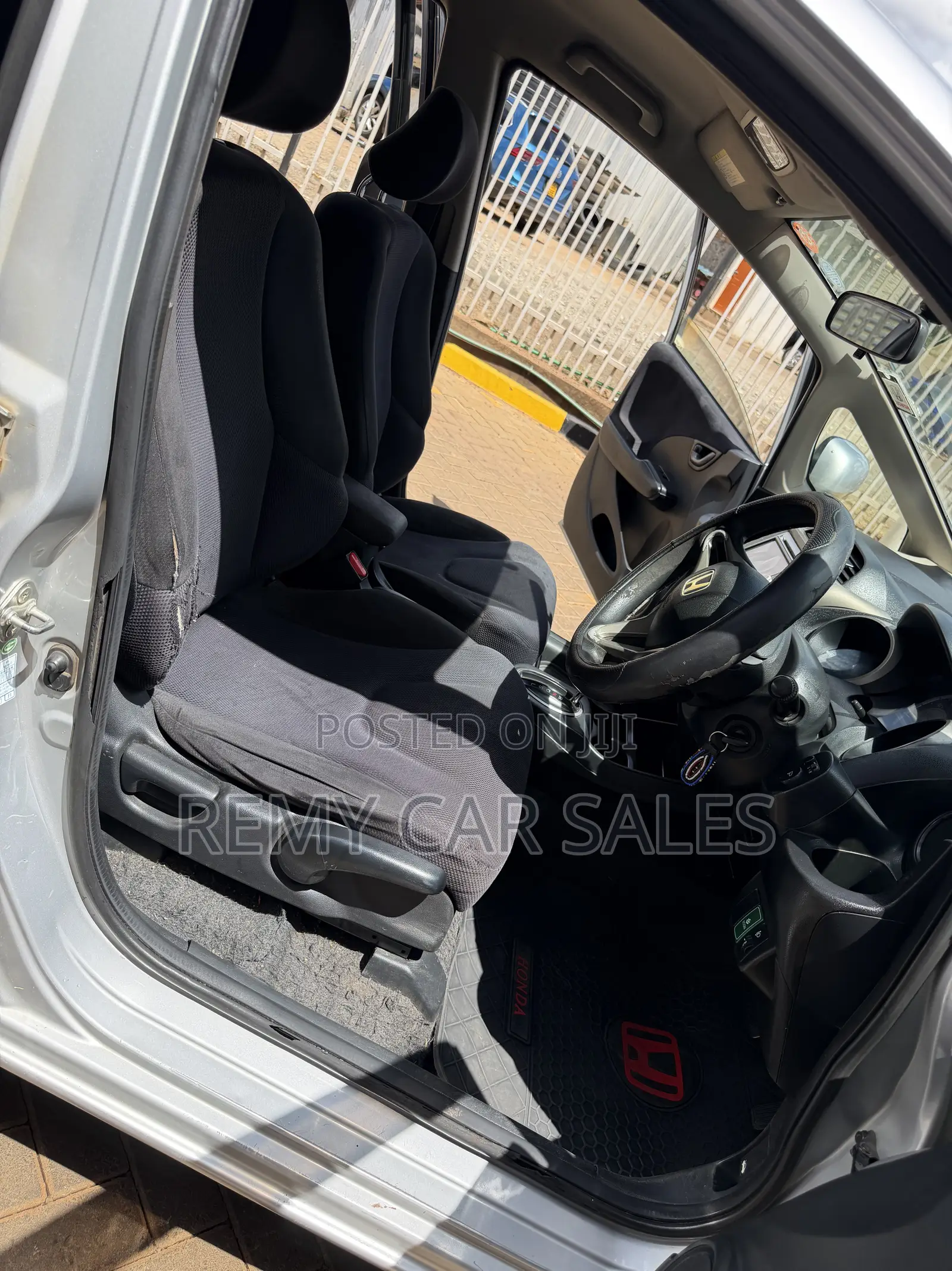 Honda Fit 2012 Silver