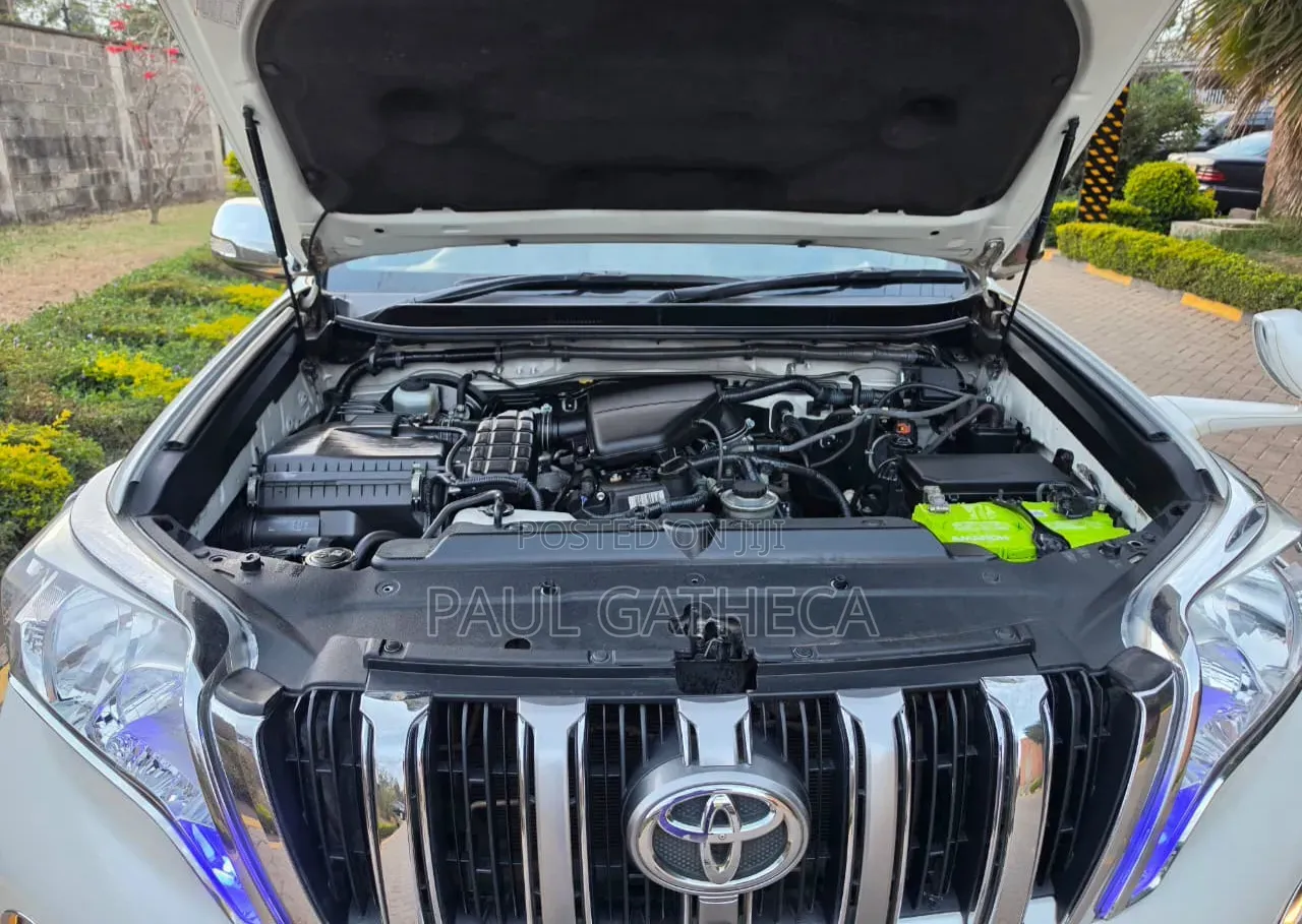 Toyota Land Cruiser Prado 2016 White