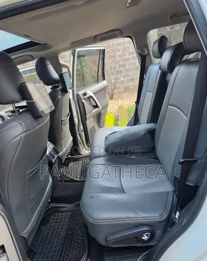 Toyota Land Cruiser Prado 2016 White