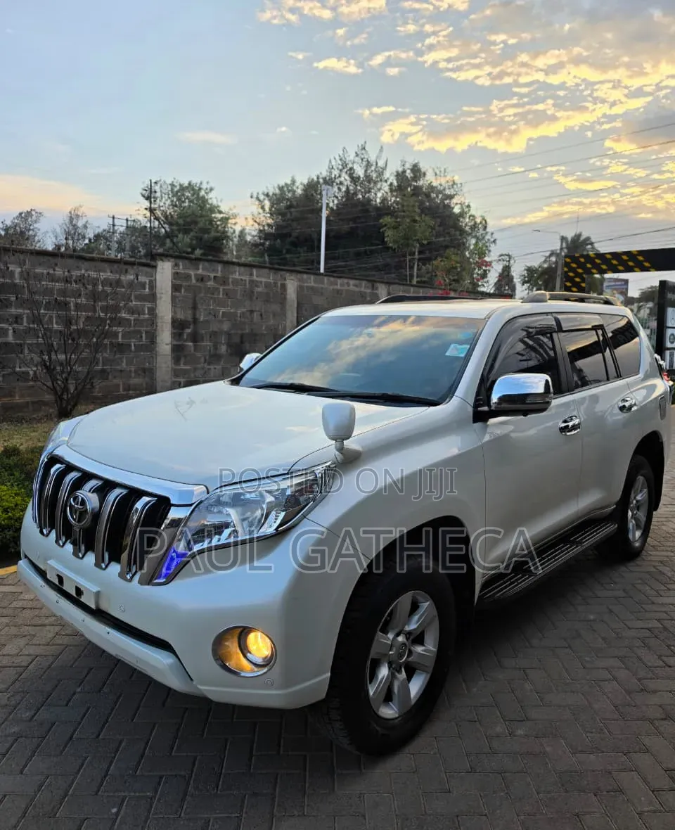 Toyota Land Cruiser Prado 2016 White