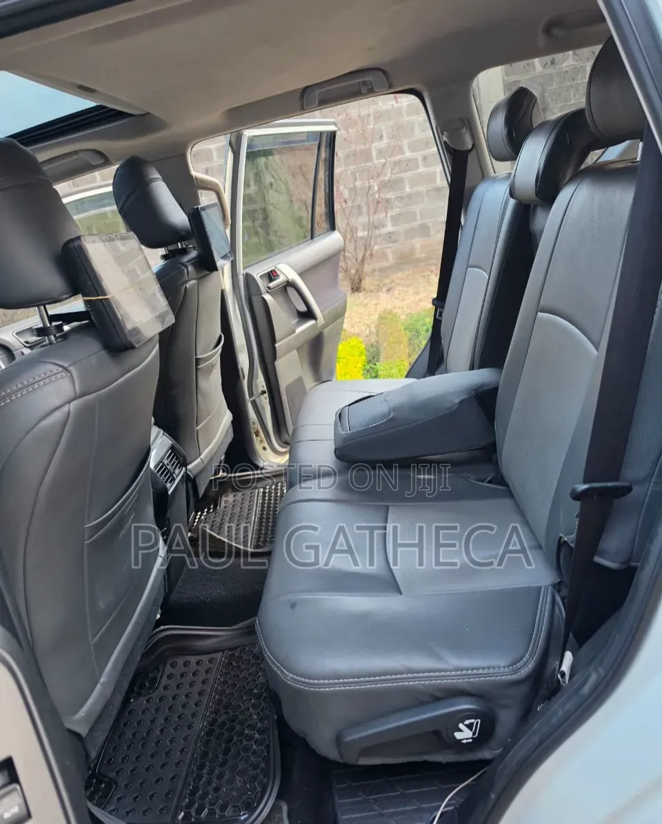Toyota Land Cruiser Prado 2016 White