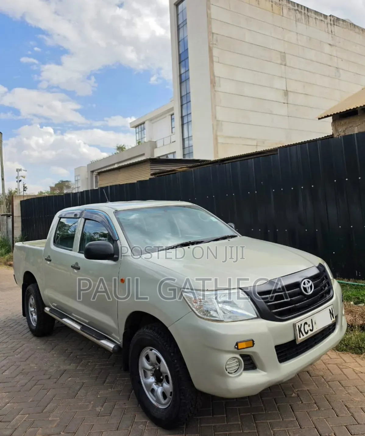 Toyota Hilux 2016 Gold