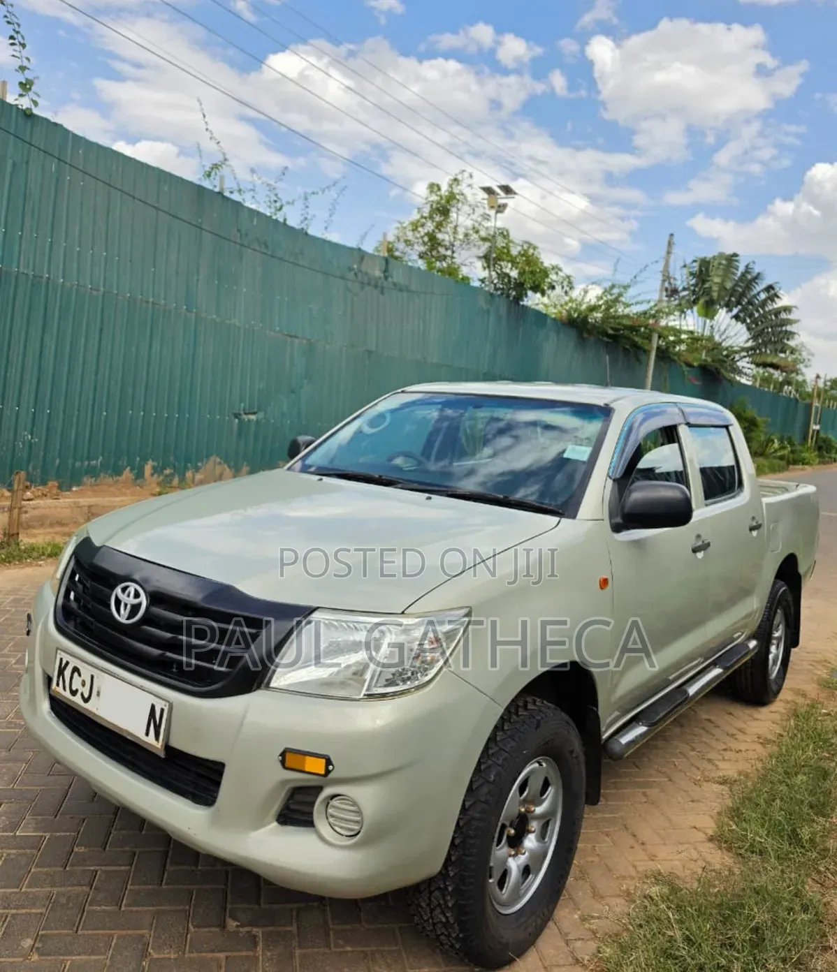 Toyota Hilux 2016 Gold