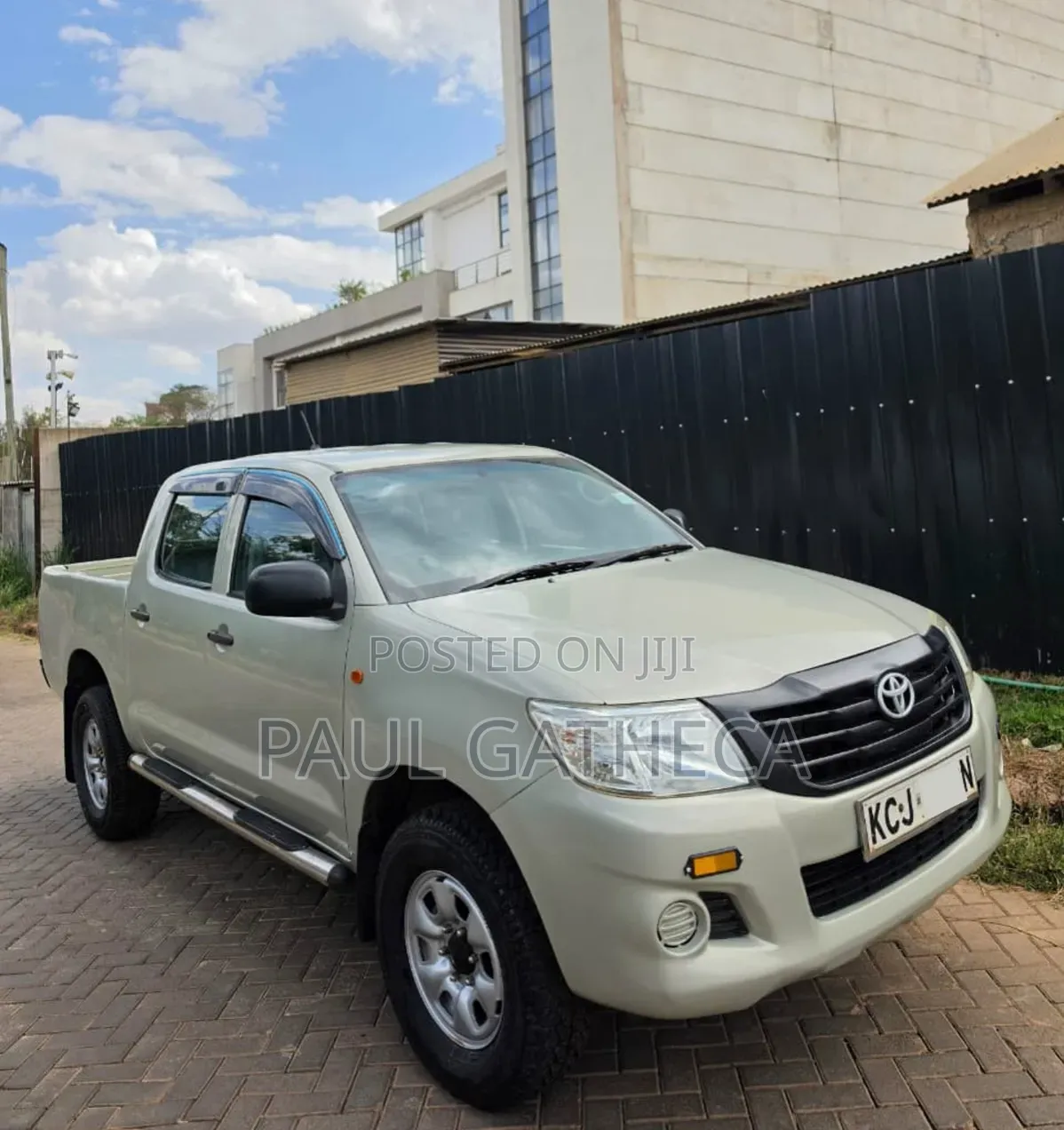 Toyota Hilux 2016 Gold