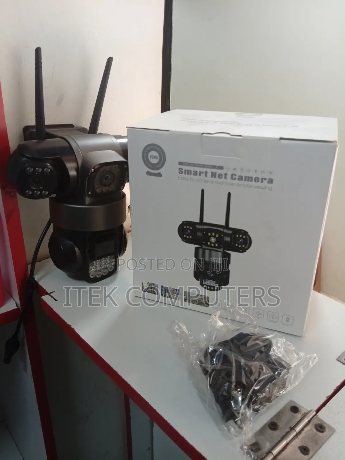 Wireless 4G Triple Lens Camera for Monitoring Home Boundaries