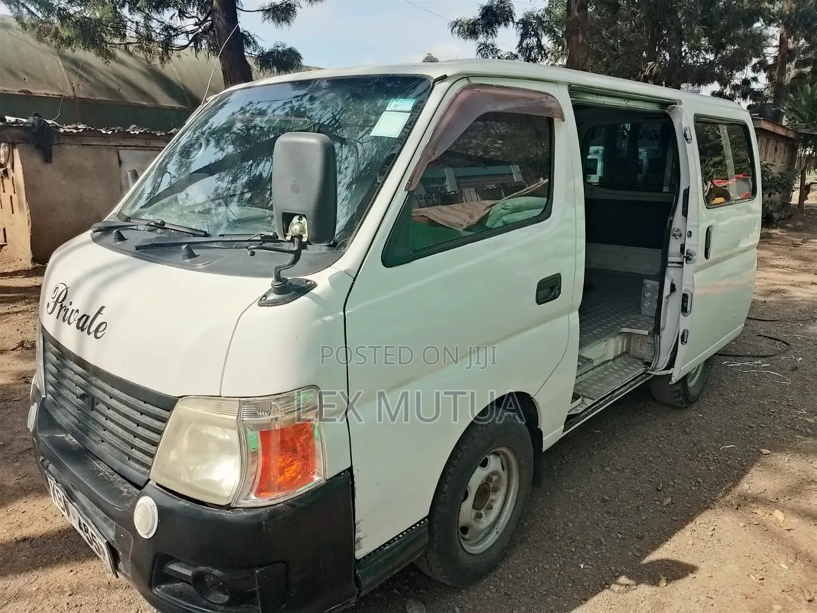 Nissan Caravan (Urvan) 2006 White