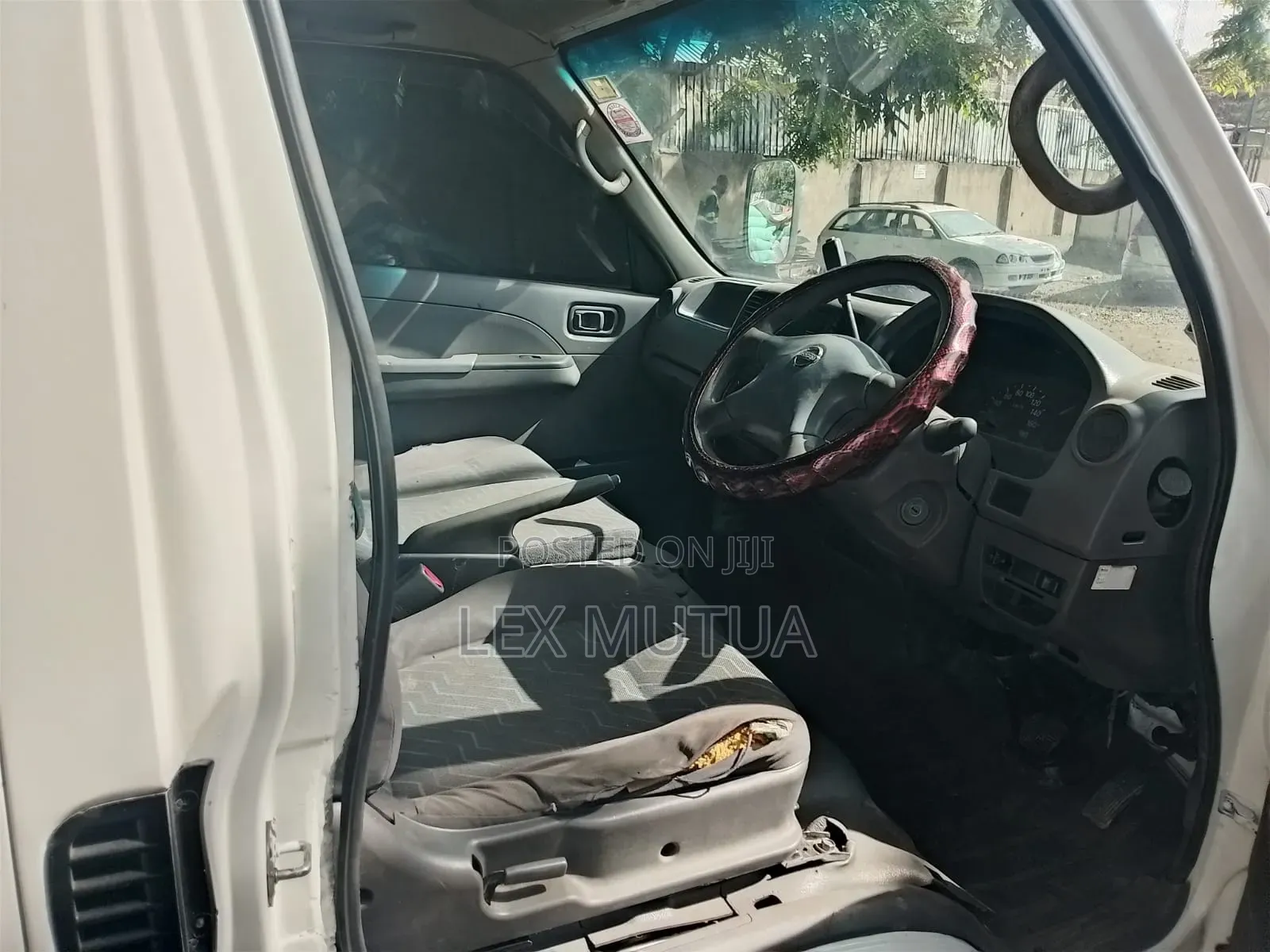 Nissan Caravan (Urvan) 2006 White