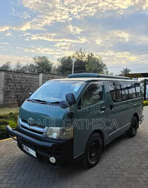 Toyota HiAce 2007 Green